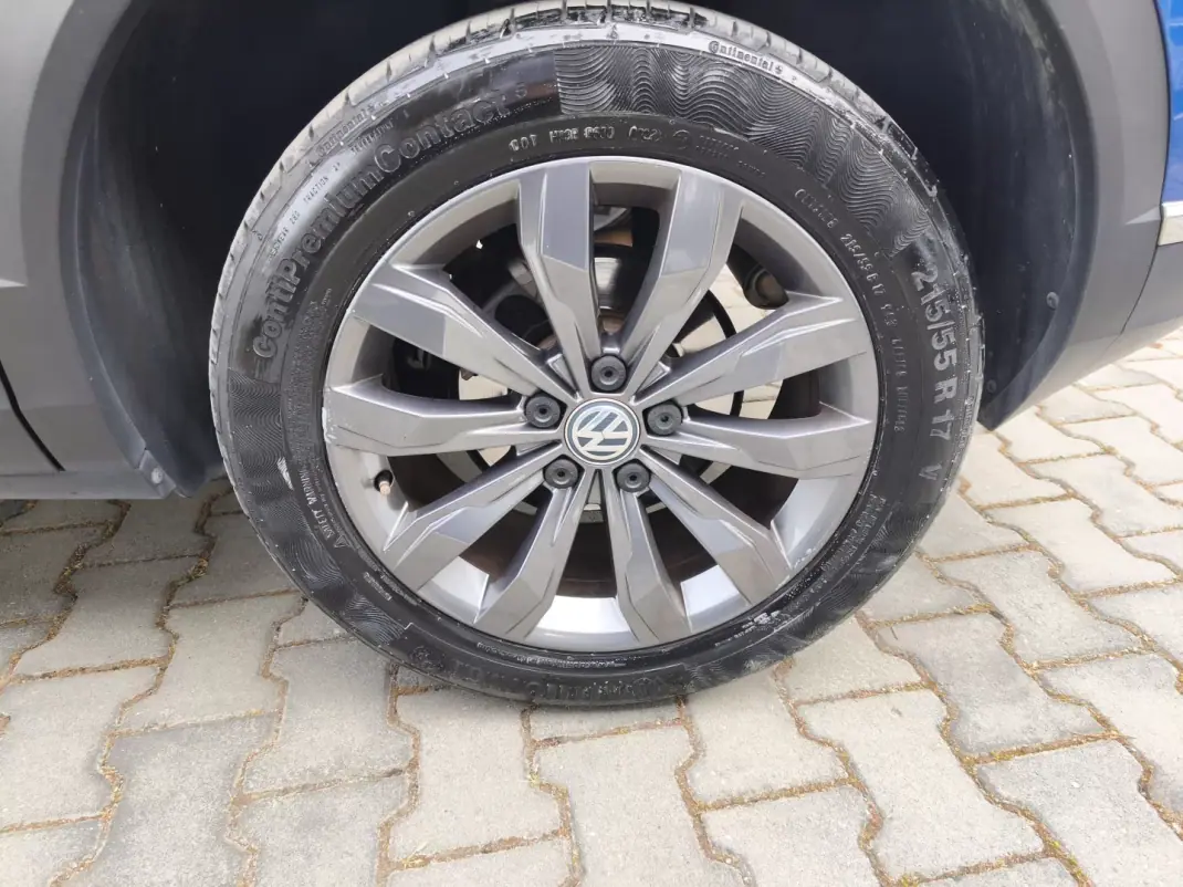 Volkswagen T-Roc 2019 - 15900 EUR, 130000 km - AUTO.MOTO.pt - 130000km - foto 7 de 14