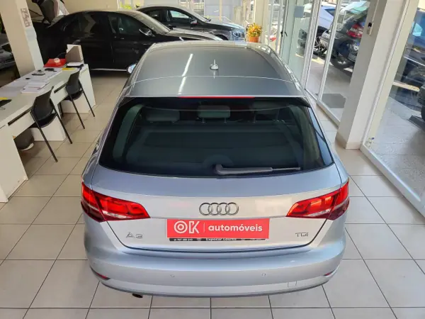 Audi A3 Sportback 2018 - 15500 EUR, 170000 km - 170000km - foto 10 de 36