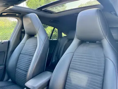 Mercedes-Benz CLA 220 2017 - 21999 EUR, 160000 km - AUTO.MOTO.pt - 160000km - foto 14 de 24