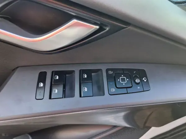 Kia Niro EV 2024 - 33500 EUR, 1700 km - AUTO.MOTO.pt - 1700km - foto 37 de 48