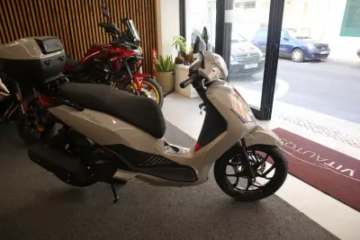 SWM 2026 - 2590 EUR, 1 km - foto 4 de 11