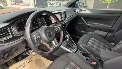 Volkswagen Polo 2019 - 22990 EUR, 130000 km - AUTO.MOTO.pt - 130000km - foto 5 de 32