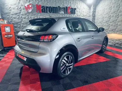 Peugeot e-208 2022 - 16990 EUR, 48791 km - AUTO.MOTO.pt - 48791km - foto 7 de 34