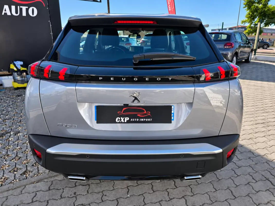 Peugeot 2008 2022 - 14900 EUR, 130000 km - 130000km - foto 4 de 15