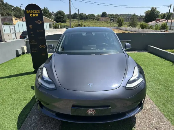 Tesla Model 3 2019 - 21900 EUR, 86000 km - AUTO.MOTO.pt - 86000km - foto 6 de 64