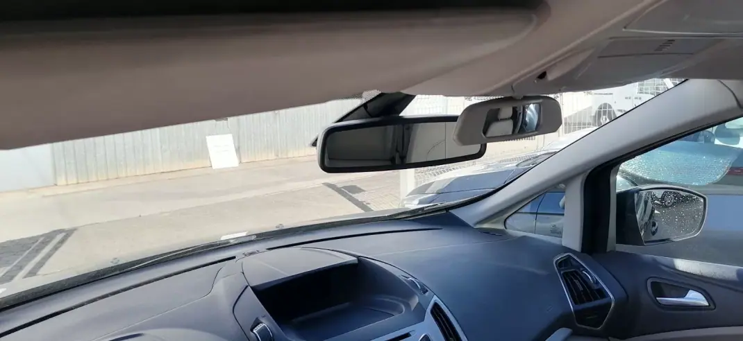 Ford C-Max 2012 - 11600 EUR, 170350 km - AUTO.MOTO.pt - 170350km - foto 1 de 15