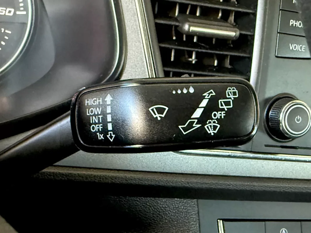 SEAT Leon 2015 - 14000 EUR, 181000 km - AUTO.MOTO.pt - 181000km - foto 73 de 92