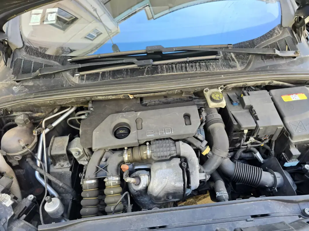 Peugeot 308 SW 2013 - 4999 EUR, 193000 km - 193000km - foto 25 de 25