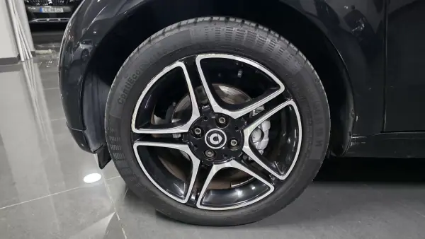Smart ForTwo Coupé 2018 - 14990 EUR, 72000 km - AUTO.MOTO.pt - 72000km - foto 34 de 37