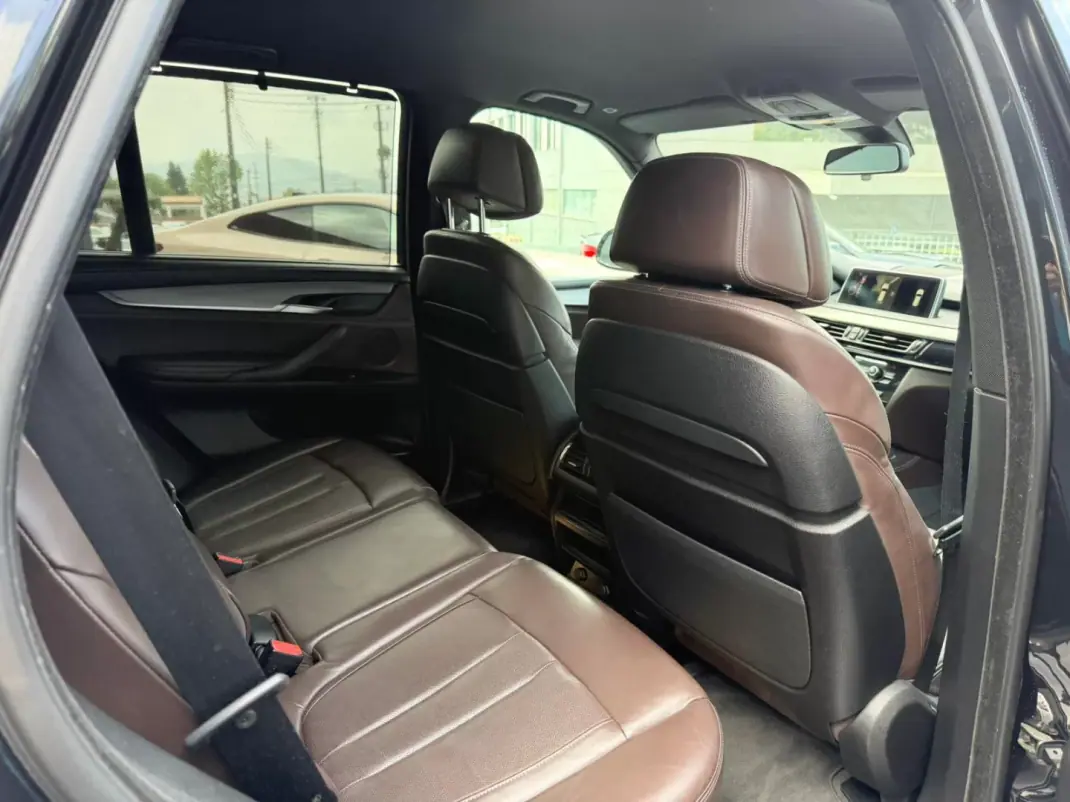 BMW X5 2016 - 29900 EUR, 118000 km - AUTO.MOTO.pt - 118000km - foto 12 de 12