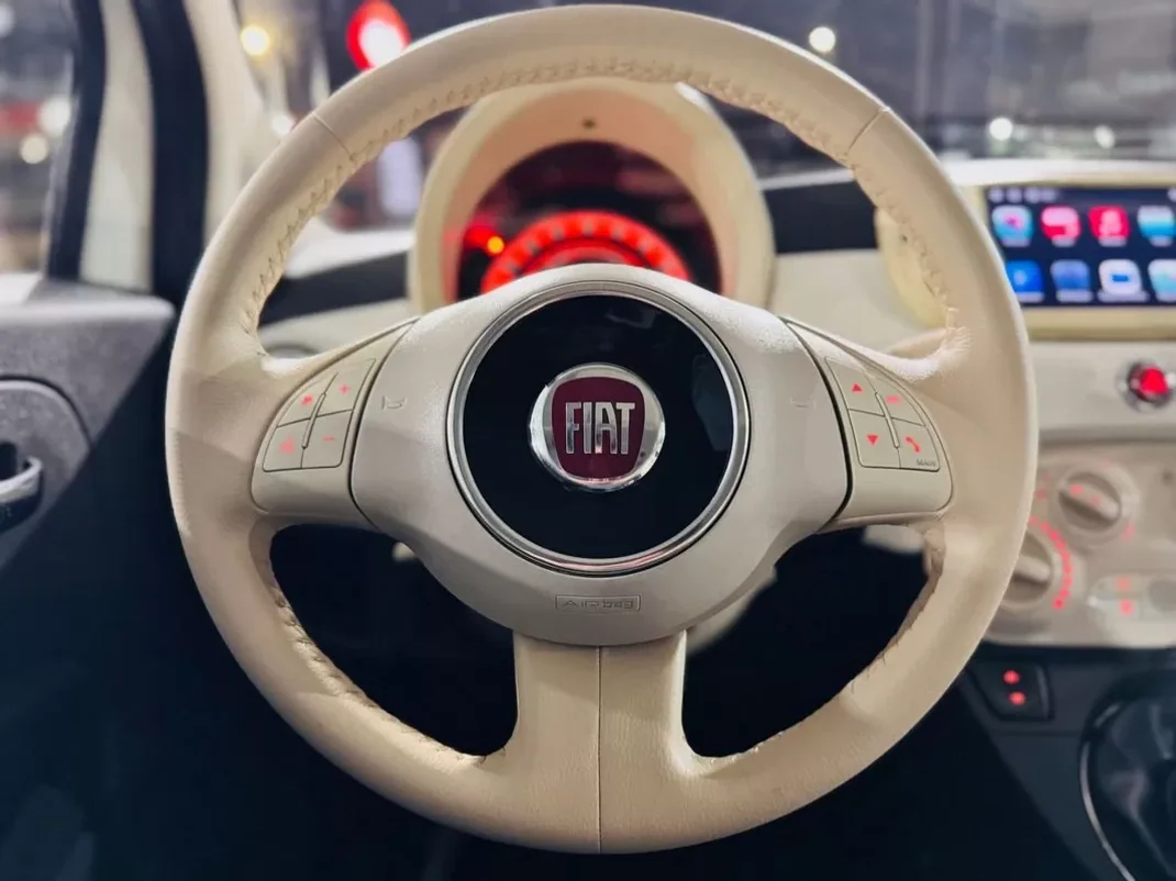 Fiat 500 2015 - 10900 EUR, 127625 km - AUTO.MOTO.pt - 127625km - foto 22 de 29