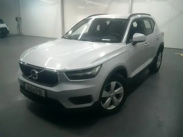 Volvo XC 40 1.5 T2 Momentum Core 2021 Gasolina