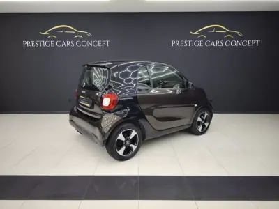 Smart ForTwo Coupé 2018 - 13450 EUR, 110509 km - AUTO.MOTO.pt - 110509km - foto 3 de 33