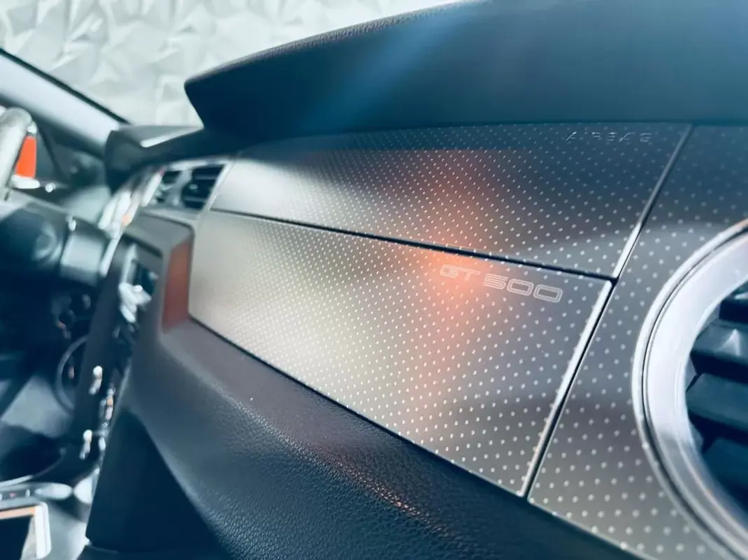 Shelby GT500 2010 - 89990 EUR, 76489 km - AUTO.MOTO.pt - 76489km - foto 40 de 47