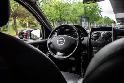 Dacia Duster 2014 - 10490 EUR, 134765 km - AUTO.MOTO.pt - 134765km - foto 29 de 36