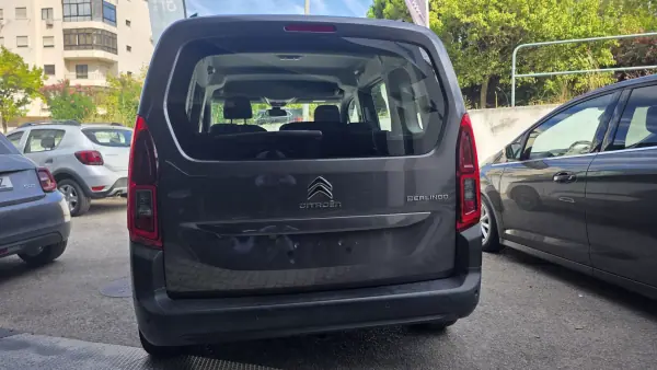 Citroën Berlingo 2019 - 15990 EUR, 138000 km - AUTO.MOTO.pt - 138000km - foto 4 de 11