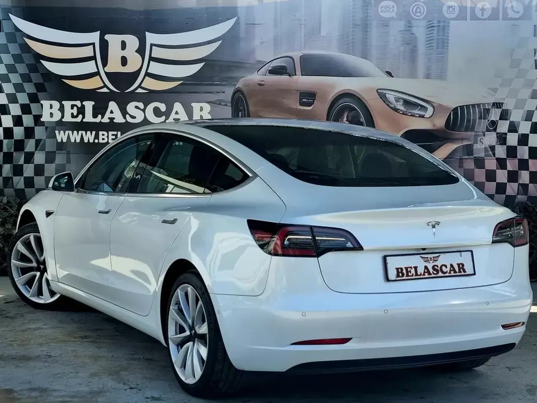 Tesla Model 3 2019 - 20900 EUR, 107000 km - AUTO.MOTO.pt - 107000km - foto 13 de 13