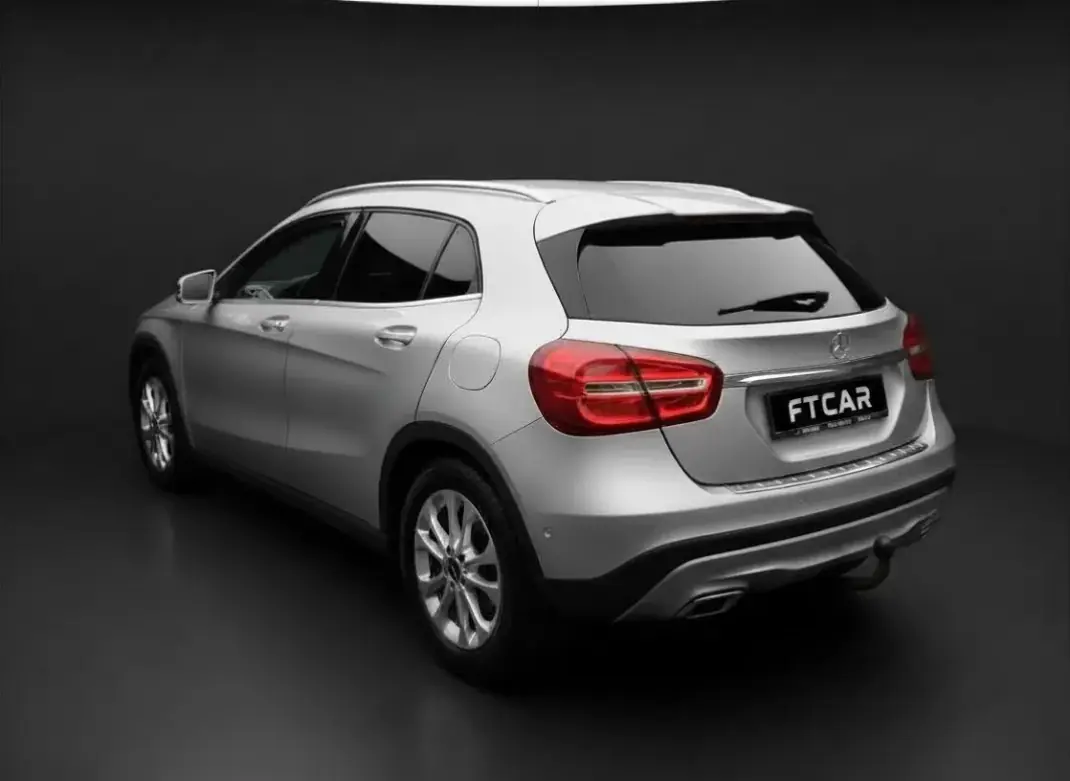 Mercedes-Benz GLA 200 2014 - 15990 EUR, 203675 km - 203675km - foto 2 de 7