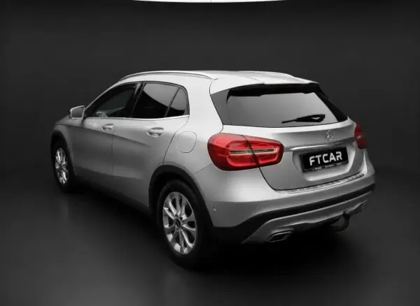 Mercedes-Benz GLA 200 2014 - 16990 EUR, 203675 km - AUTO.MOTO.pt - 203675km - foto 2 de 7