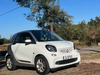 Smart ForTwo 2015 - 9990 EUR, 56330 km - 56330km - foto 1 de 32