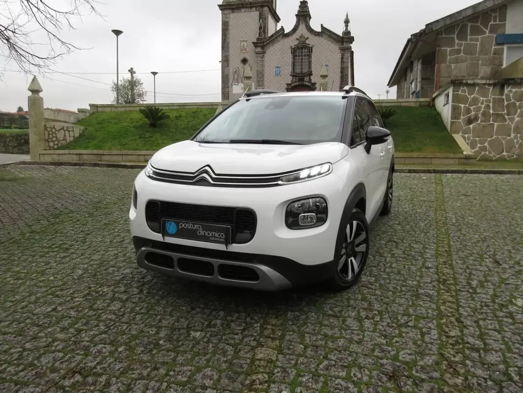 Citroën C3 Aircross 2018 - 11999 EUR, 56000 km - AUTO.MOTO.pt - 56000km - foto 1 de 39
