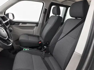 Volkswagen Transporter 2019 — foto 5 de 8