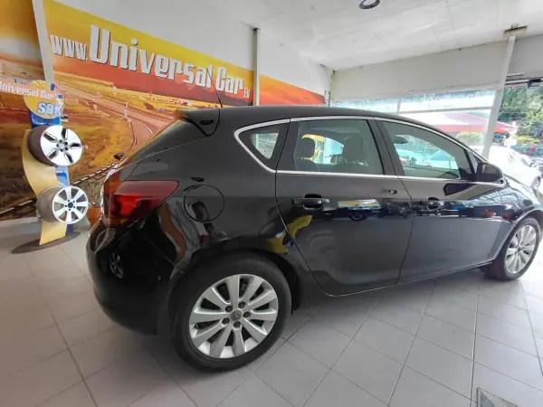 Opel Astra 2010 - 6900 EUR, 212000 km - AUTO.MOTO.pt - 212000km - foto 3 de 20