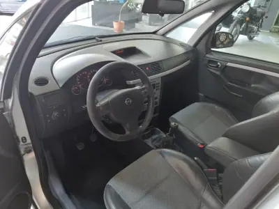 Opel Meriva 2009 - 4650 EUR, 175000 km - AUTO.MOTO.pt - 175000km - foto 8 de 16