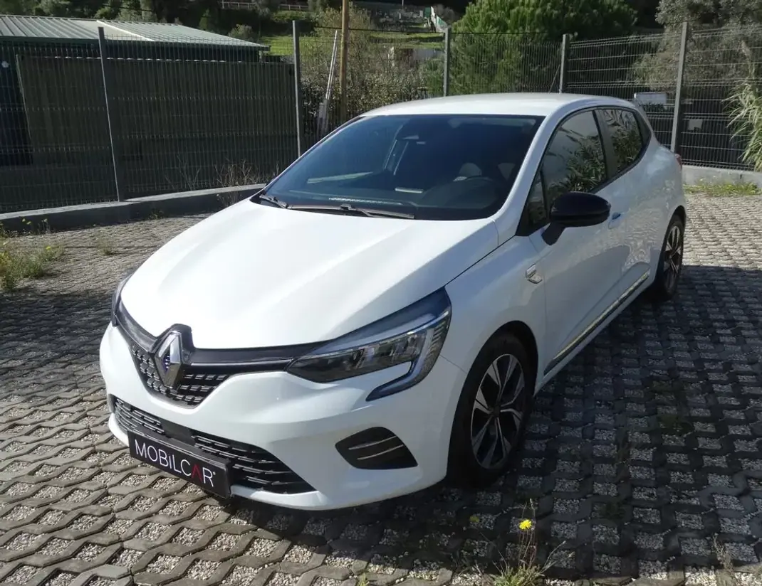 Renault Clio 2021 - 15200 EUR, 72469 km - 72469km - foto 18 de 24