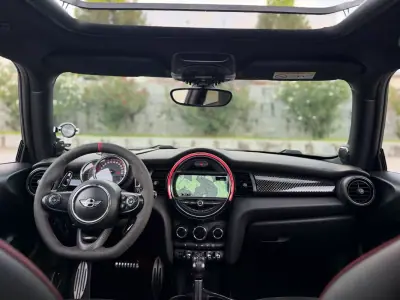 MINI 3 Portas 2016 - 23450 EUR, 162221 km - 162221km - foto 4 de 18