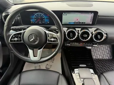 Mercedes-Benz A 180 2019 - 24950 EUR, 116000 km - AUTO.MOTO.pt - 116000km - foto 11 de 34