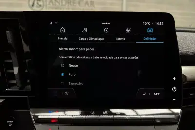 Renault Mégane E-Tech 2022 - 22450 EUR, 57733 km - AUTO.MOTO.pt - 57733km - foto 21 de 40