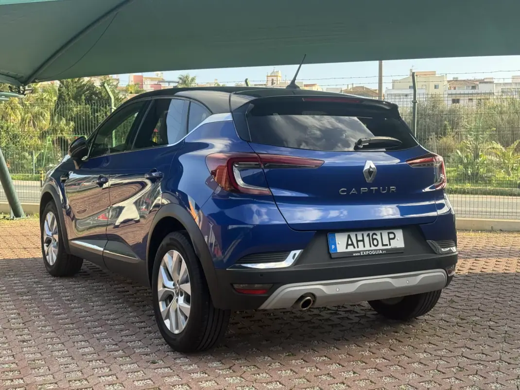 Renault Captur 2021 - 17900 EUR, 56795 km - AUTO.MOTO.pt - 56795km - foto 5 de 18