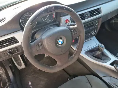 BMW 320 2008 - 16500 EUR, 140000 km - AUTO.MOTO.pt - 140000km - foto 12 de 18