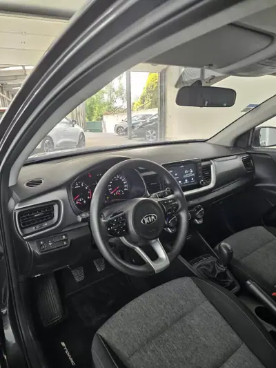 Kia Stonic 2019 - 12500 EUR, 117953 km - AUTO.MOTO.pt - 117953km - foto 13 de 23