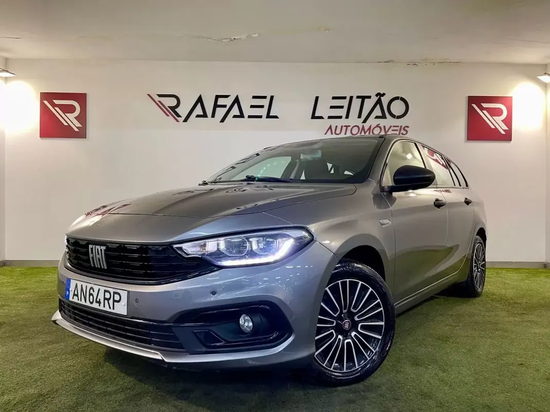 Fiat Tipo Station Wagon 2022 - 13950 EUR, 79000 km - AUTO.MOTO.pt - 79000km - foto 1 de 30