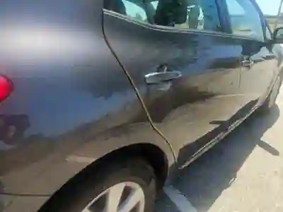 Toyota Auris 2012 - 9000 EUR, 130000 km - AUTO.MOTO.pt - 130000km - foto 4 de 13