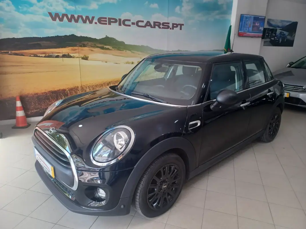 MINI 5 Portas 2019 - 13490 EUR, 199185 km - 199185km - foto 4 de 34
