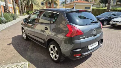 Peugeot 3008 2012 - 9480 EUR, 170000 km - AUTO.MOTO.pt - 170000km - foto 8 de 15