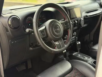 Jeep Wrangler Unlimited 2014 - 78500 EUR, 95000 km - 95000km - foto 21 de 31