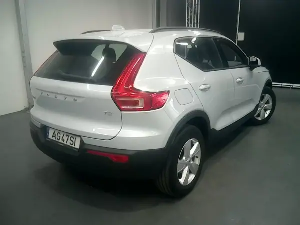 Volvo XC 40 1.5 T2 Momentum Core 2021 Gasolina