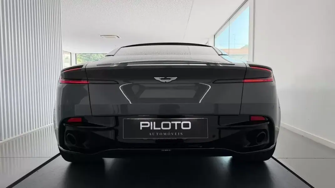 Aston Martin DB11 Coupé 2020 - 149990 EUR, 48409 km - 48409km - foto 7 de 38