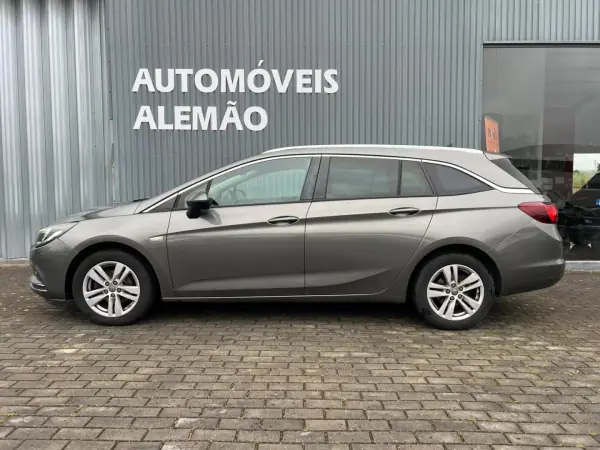 Opel Astra Sports Tourer 2016 - 8950 EUR, 205645 km - AUTO.MOTO.pt - 205645km - foto 4 de 17