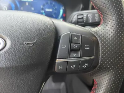 Ford Focus 2023 - 17990 EUR, 75650 km - AUTO.MOTO.pt - 75650km - foto 21 de 39