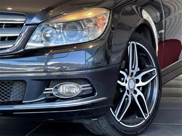 Mercedes-Benz C 220 2008 - 13990 EUR, 231000 km - AUTO.MOTO.pt - 231000km - foto 10 de 42
