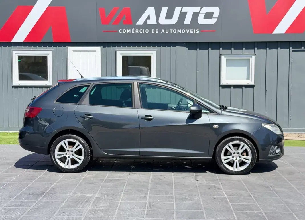 SEAT Ibiza 2011 - 5500 EUR, 346000 km - 346000km - foto 4 de 16