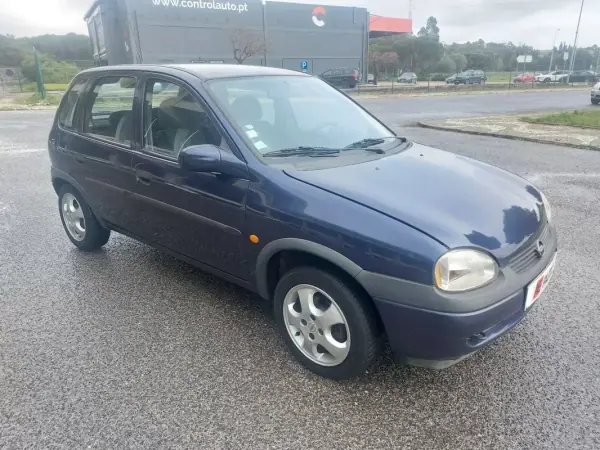 Opel Corsa 2000 - 2490 EUR, 137682 km - AUTO.MOTO.pt - 137682km - foto 10 de 27