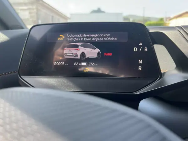 Cupra Born 2021 - 23990 EUR, 120500 km - AUTO.MOTO.pt - 120500km - foto 8 de 18