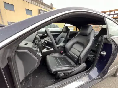 Mercedes-Benz E 250 2010 - 15950 EUR, 324000 km - AUTO.MOTO.pt - 324000km - foto 11 de 28
