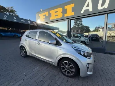 Kia Picanto 2021 - 12500 EUR, 83300 km - AUTO.MOTO.pt - 83300km - foto 5 de 11